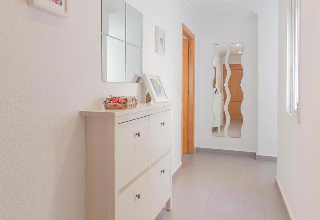 Seaview Modern Beach Apartment 瓜尔达马尔·德尔·塞古拉 外观 照片